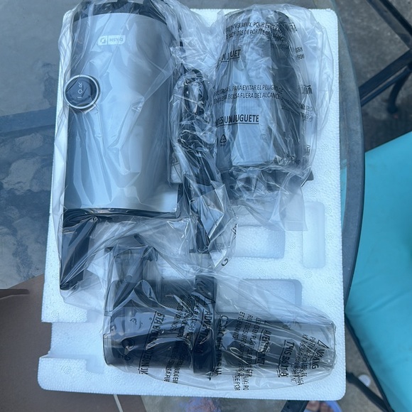 New in box, juice squeezer. - Picture 5 of 6